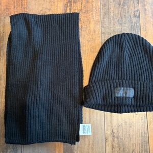 Victoria’s Secret PINK black winter hat and scarf one size